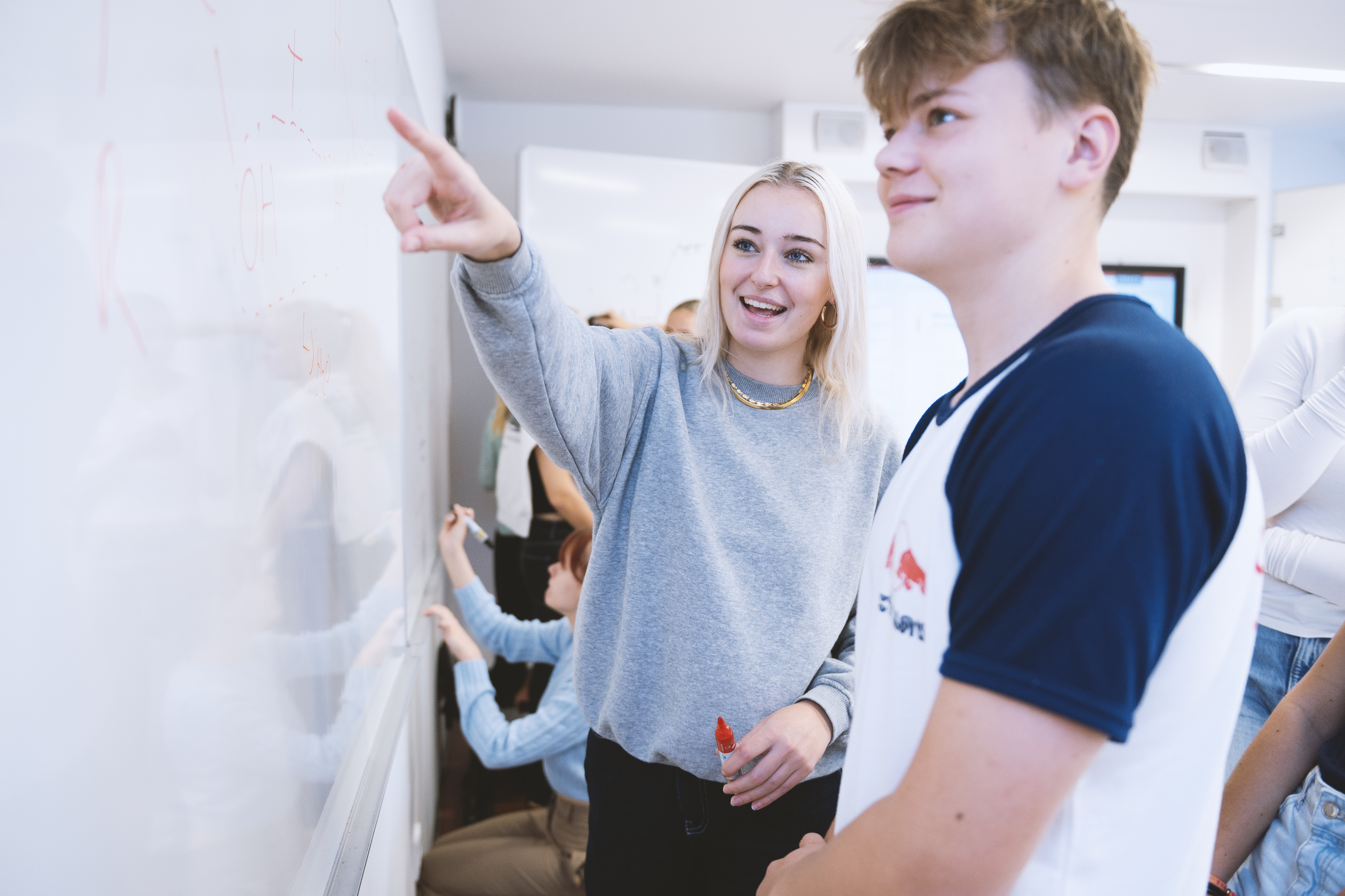 Vib Kat Aug 2023 7078