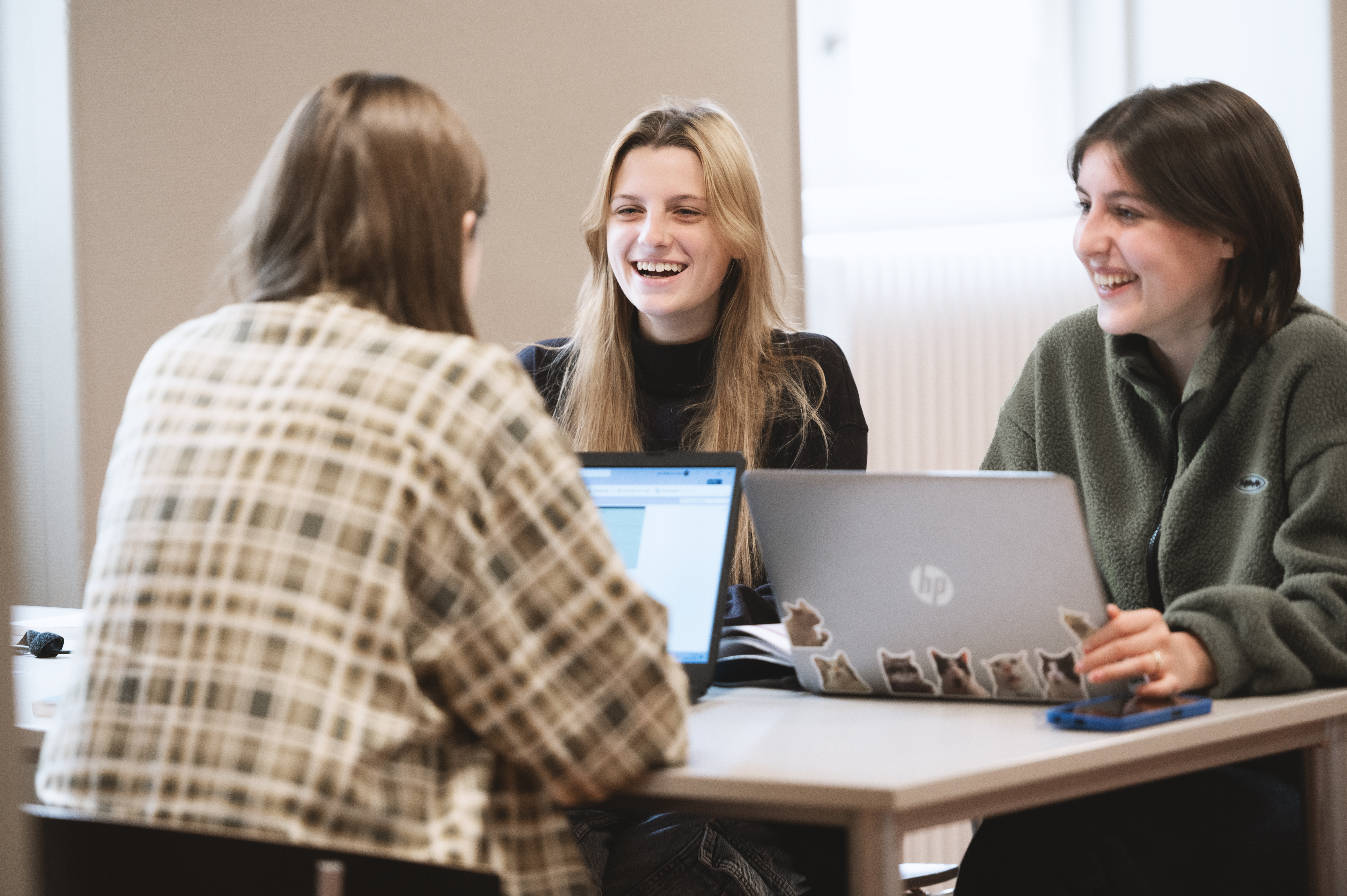 Vib Kat Aug 2023 7256