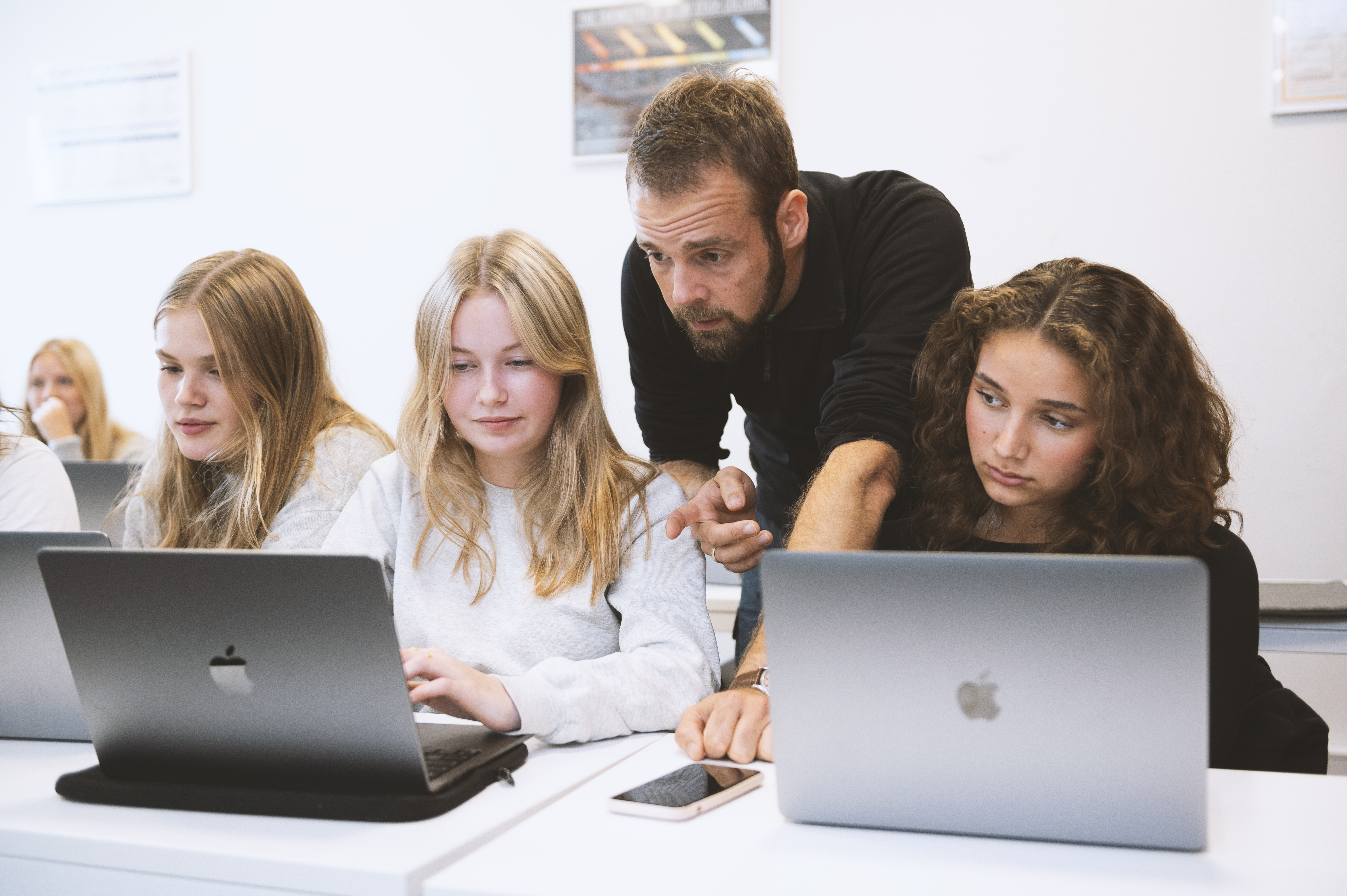 Vib Kat Aug 2023 6926